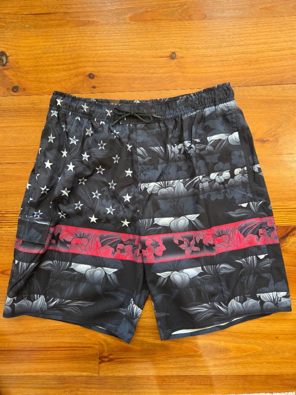 Men’s US Apparel Swim Shorts Trunks Swimsuit Size 2XL Black Red New with Tags